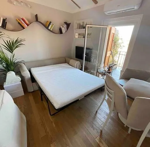 شقة Romantic Attic With Panoramic View بولونيا