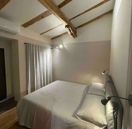 Romantic Attic With Panoramic View بولونيا