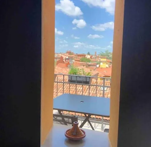 아파트 Romantic Attic With Panoramic View 볼로냐