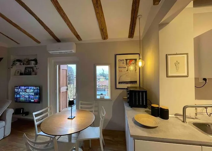 Romantic Attic With Panoramic View 아파트 볼로냐