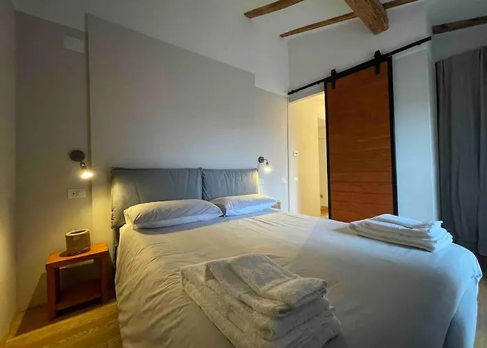 Romantic Attic With Panoramic View بولونيا
